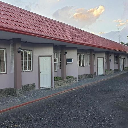 Mayon View Garden Apartelle Sa Bukid Legazpi Exterior foto